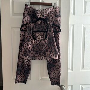 Fabletics workout bra and pant set